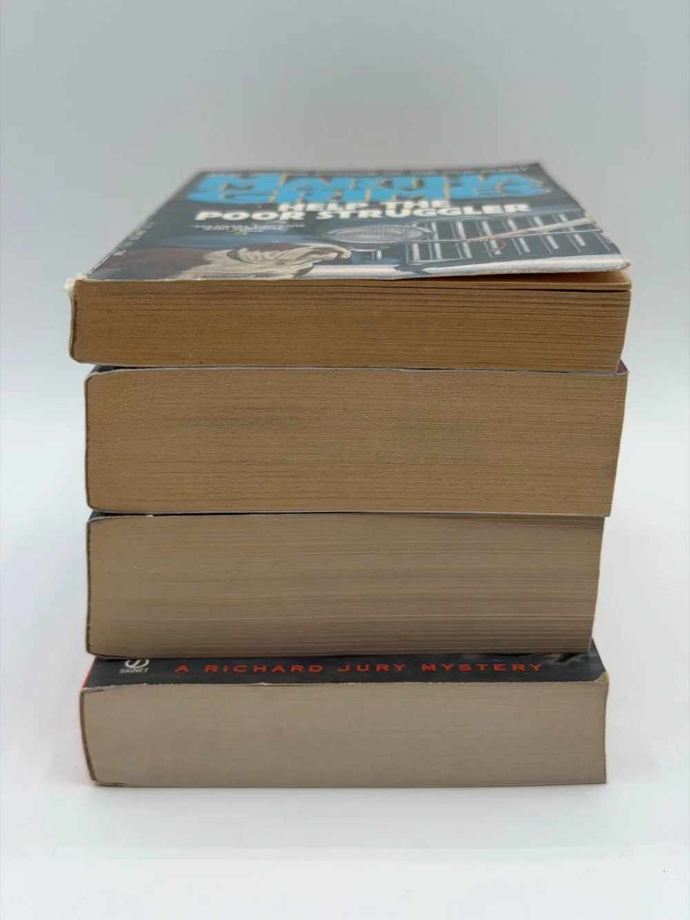 Lot of 4 Martha Grimes, Richard Jury Mystery Detective, Help The Novels (PB)
